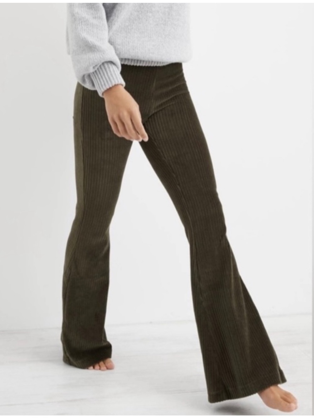 Aerie Groove-On Rib Velour Flare Pant